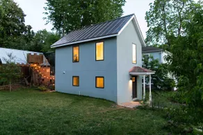 Delightful loft cottage in the heart of CVille - Image 2