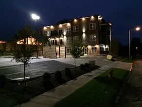 *Charming Two Bed, Two Bath Apt with Balcony* - Image 3