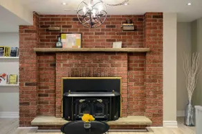 Modern Suite, King Bed, Full Kitchen, w/ Parking - Image 3