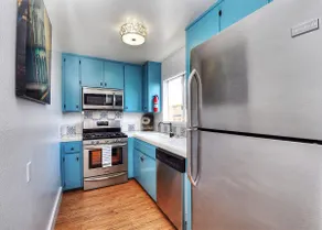 Coastal Downstairs Unit w/ Garage + Cozy Backyard - Image 3