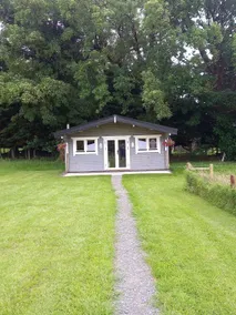 Cosy & quaint log cabin - Image 2