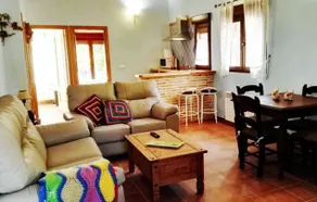 Family-friendly Ocean Apartment - Image 3