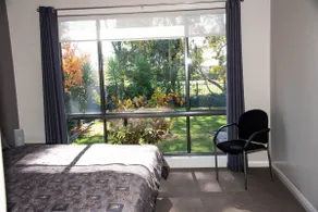 Willow's Place overlooking The Black Bull Golf Course Yarrawonga - Image 5