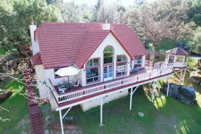 Secluded Modern House | Gazebo, Pet, BBQ, Mtn View - Image 5