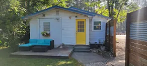 Charming Sweet Tea Cottage - Image 2