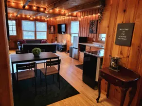 Farm style cozy cottage with hot tub - Image 4
