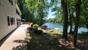 5 bdrm Lakefront home, w/kayaks, great fishing! - Image 3