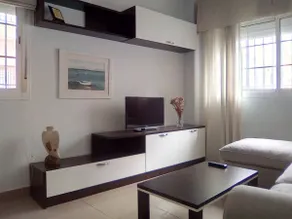 Excellent Location. Nice and Friendly apartment - Image 3