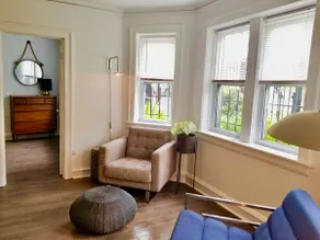 Charming Andersonville Garden 1 bdrm w/parking. - Image 4
