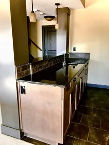 Private Suite - Image 4