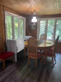 Doc's Cabin on the River! Hot tub & game room. - Image 5