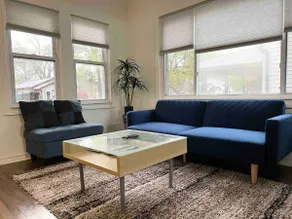 Cozy entire house with convenient location - Image 5