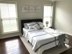 Peaceful 3BR/2BA Hidden Lake Home Near ACOM w/WiFi - Image 3