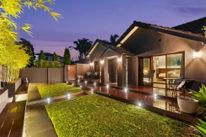 Private, modern and warm family home - Image 2
