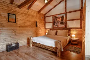 Wooden house Plitvice lakes - Image 5