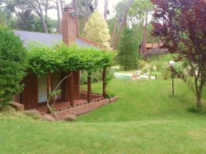 Large house with a park and swimming pool - Image 5