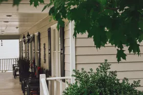 -Casual Luxury Farmhouse Feel; Walk to the Square! - Image 2