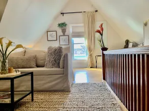 Chic Retreat in Historic Victorian House-Park Free - Image 3
