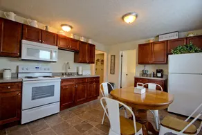 Charming apartment in Courthouse Square. - Image 2