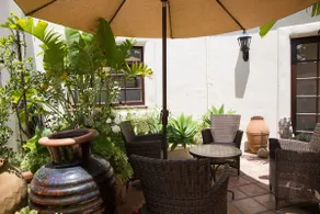 Malibu Retreat-Minutes to City Center & Pepperdine - Image 2
