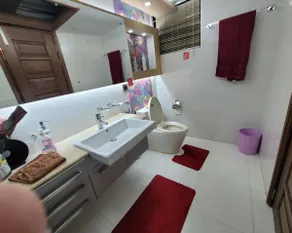 Luxurious Apartment at city heart near Airport - Image 5