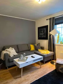 Apartment with private entrance and terrace - Image 5