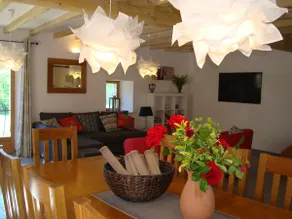 A charming, spacious, newly renovated home in the beautiful village of Camon - Image 4