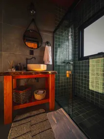 This cabin is like something out of a movie — literally - Image 5