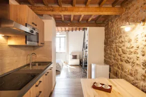 Studio apartment in historical center 1 - Image 3