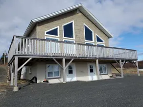 Large 3 Bedroom Getaway in Sunnyside - Image 4