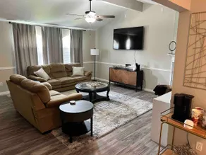 Cozy Hollyberry near At&T Stadium - Image 3
