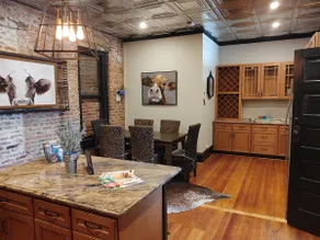 Entertainment District Loft - Image 2