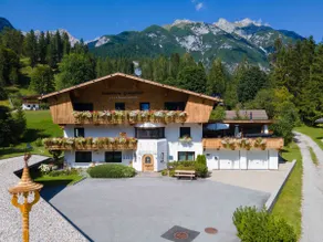W2 House Ganghofer with sensational mountain views - Image 2