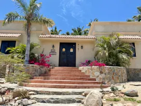 Private Roof Top!! Close to Town and Beach!! - Image 2