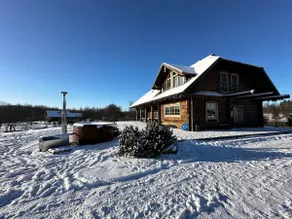 Beautiful spacious log house near the lake 3 - Image 2