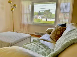 Entire Cozy House in Safe Neighborhood - Image 3