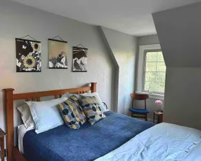 Charming 1930s vintage duplex close to Downtown. - Image 2