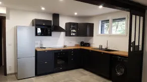 Very large space with industrial feel - Image 5