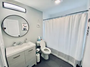 23 COMFORT AND LUXURY 3 BR 2 BA House - Image 3