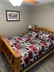 Rustic Country Cabin - Image 4