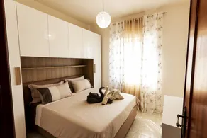 Modern Home! 2 Min Walk to Beach! Sleeps 6! - Image 5