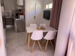 Small and charming central apartment - Image 4