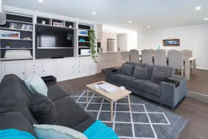 5 Bedroom Home meters from the beach - Image 4