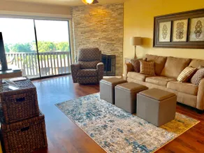 Lakefront 2B/2B Minutes from downtown! - Image 4