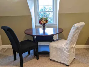 Loft w Private Entrance, Kitchen, Prime Location - Image 3