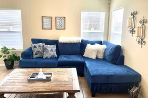 Great location! 3 BR townhouse w/ garage and patio - Image 2
