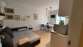 40 sqm Padua center 10 min, renovated -Choco - Image 4