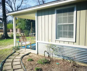 Midtown Cottage | Monthly Stays | Utilities + WiFi - Image 2
