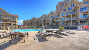 Resort Living Downtown Kelowna. Steps to the beach - Image 4
