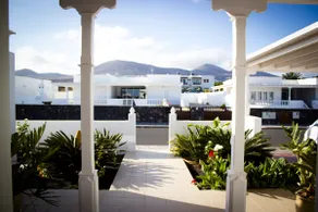 beautiful house in Puerto Calero - Image 3